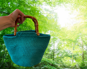 Classic Minimalist Bamboo Handles Crochet Bucket Bag