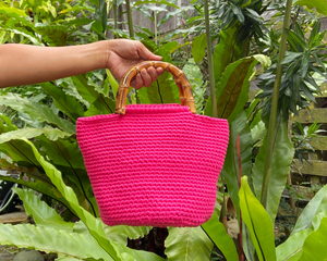 Classic Minimalist Bamboo Handles Crochet Bucket Bag