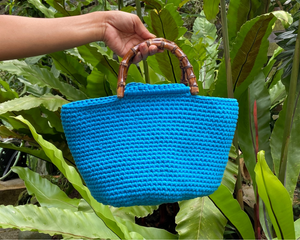 Classic Minimalist Bamboo Handles Crochet Bucket Bag