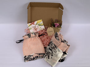 For an elegant mum: Handmade Infinity Scarf Gift Box